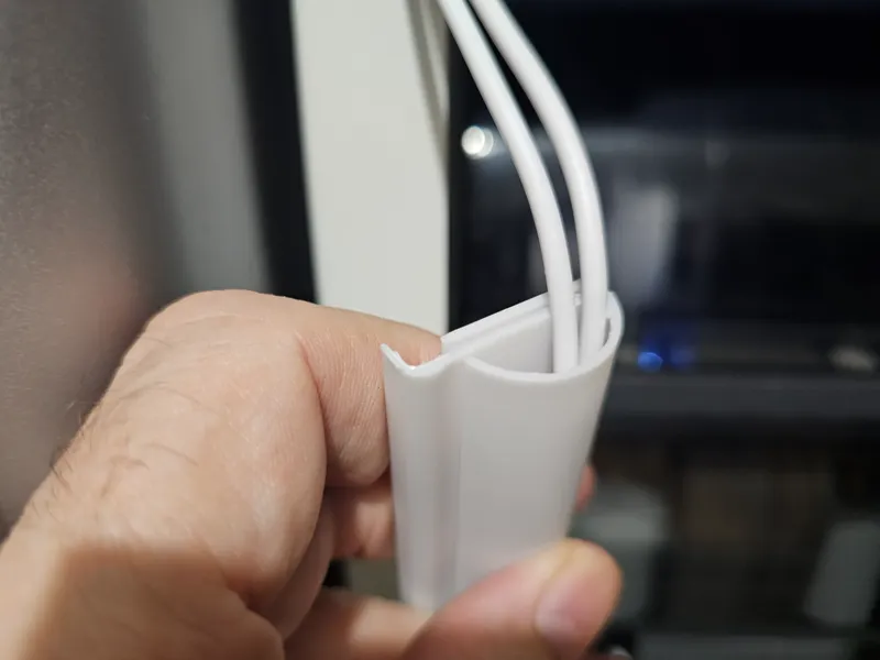 Cable-Tidy-Clip/Sleeve