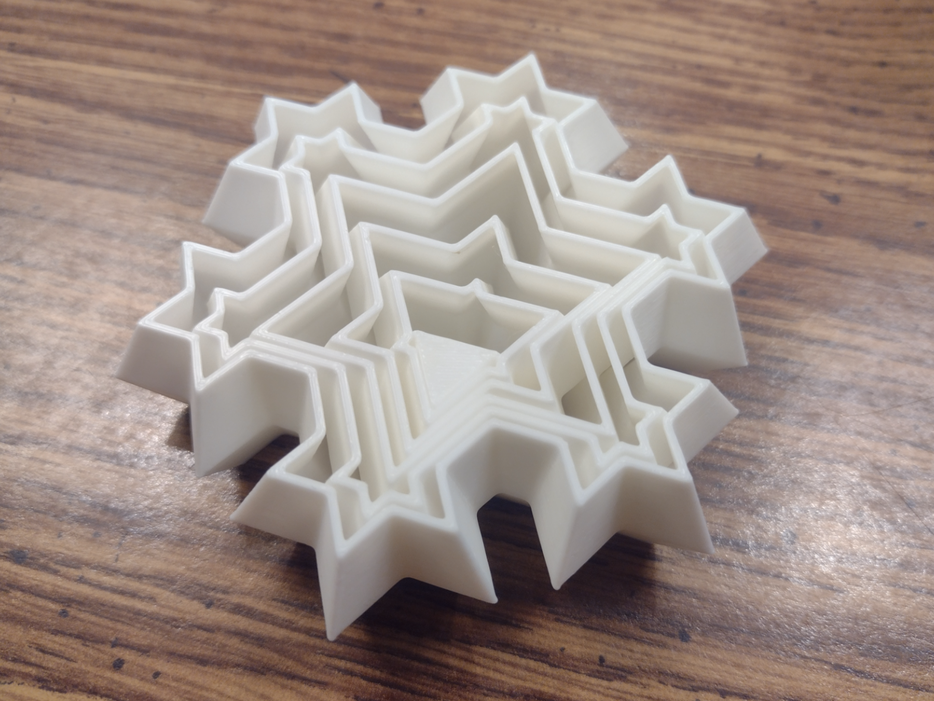 Snowflake fractal fidget
