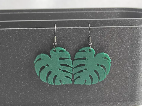 Monstera leaf earrings view 3