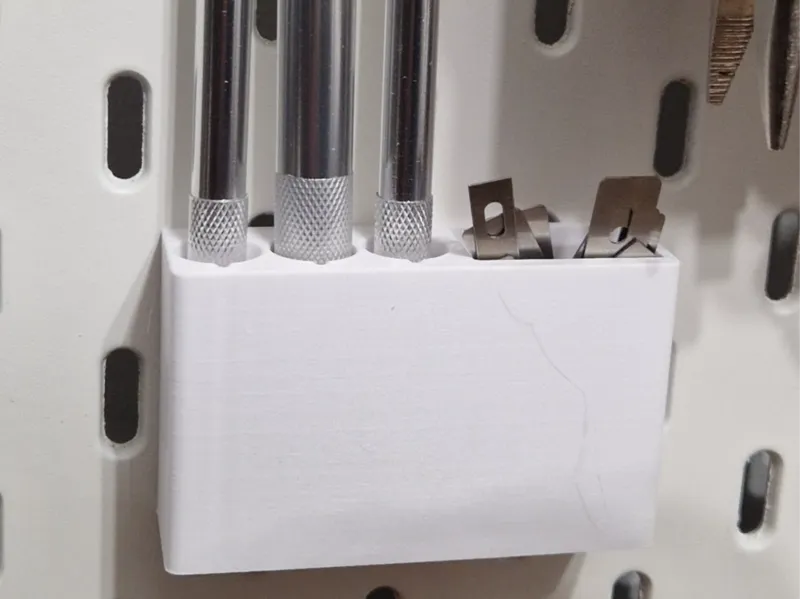 Skadis Hobby knife holder 