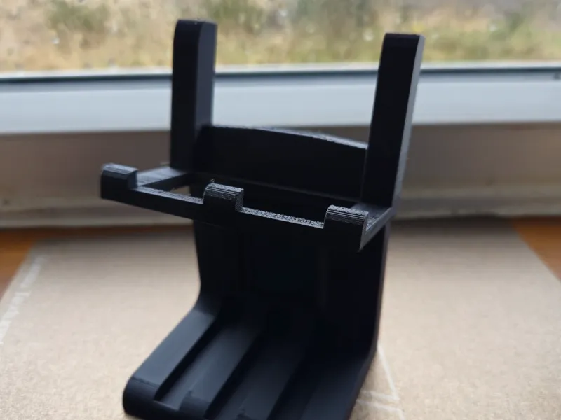 simple phone stand