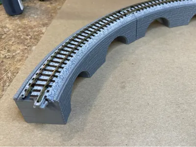 Kato Pocket Module curved stone arch bridge