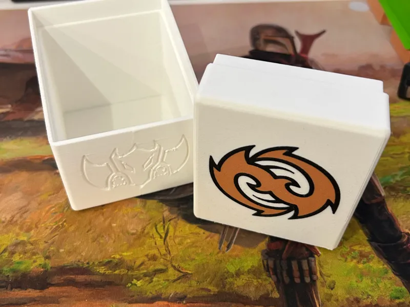 MTG EDH Tarkir Dragonstorm Deckbox 125+ 