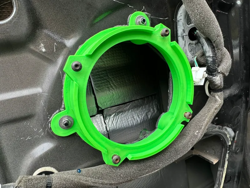 130mm (5.25”) Speaker Adapter 3-Point to 4-Point