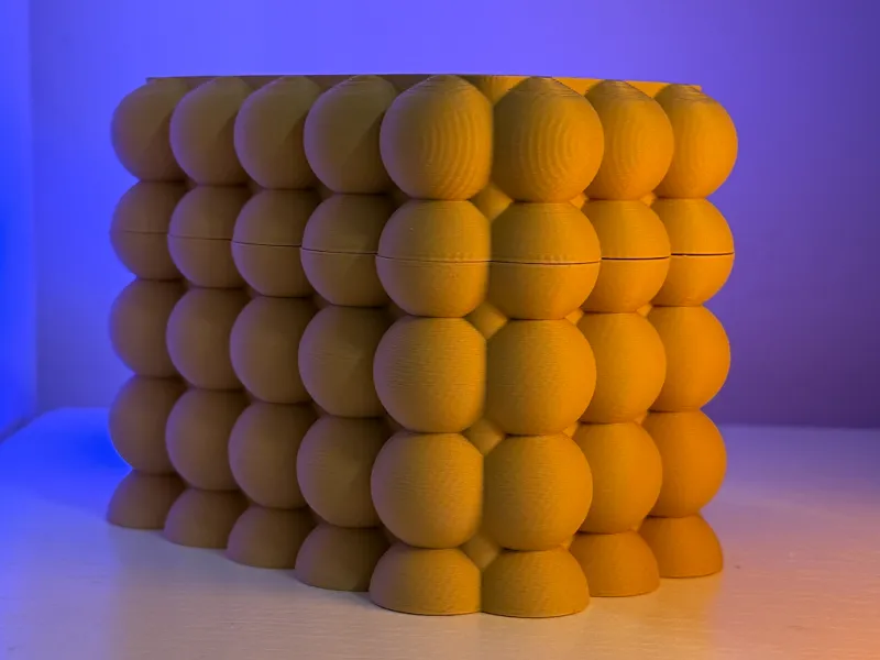 Sphere patterned storage box