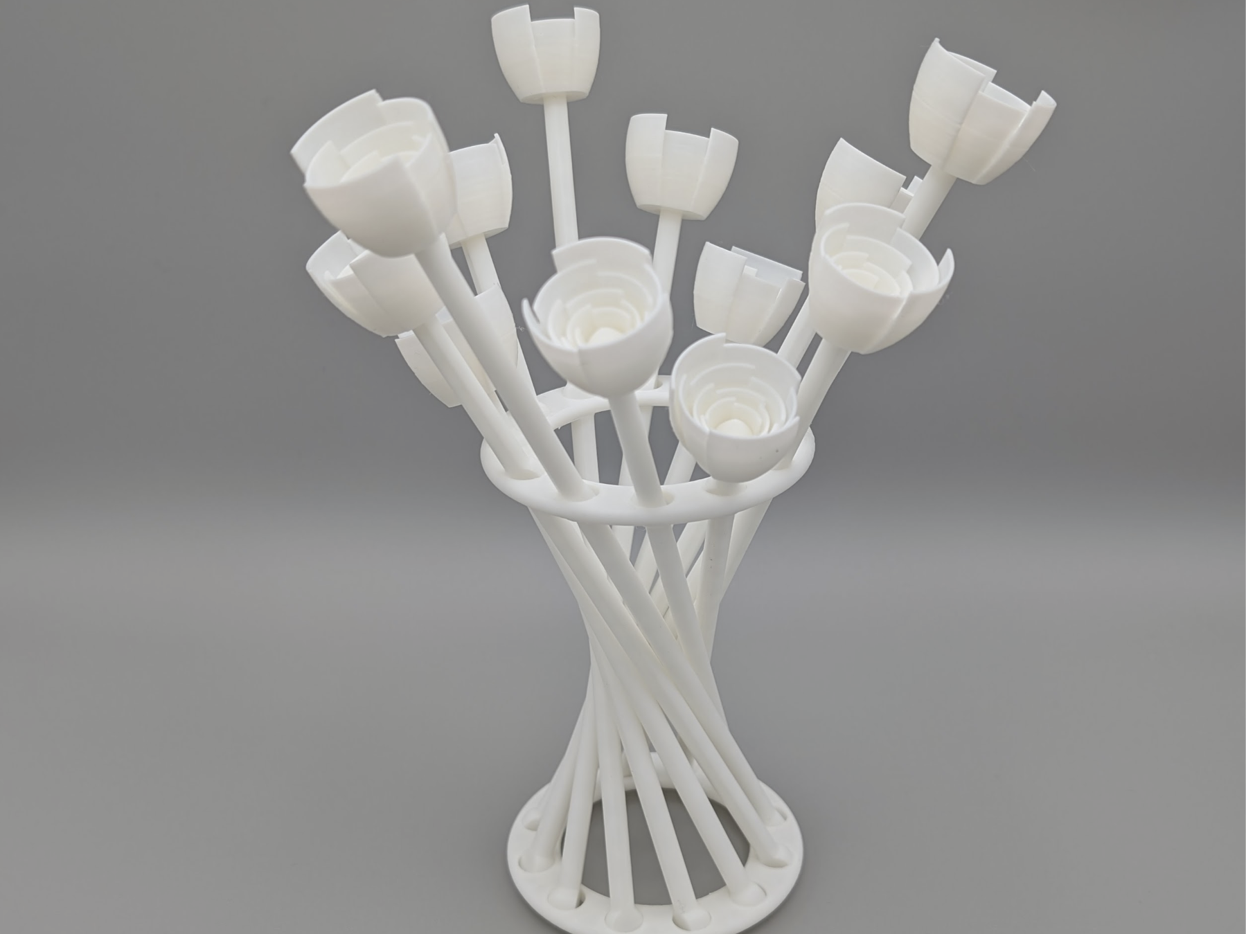 Valentine's Hyperboloid Bouquet