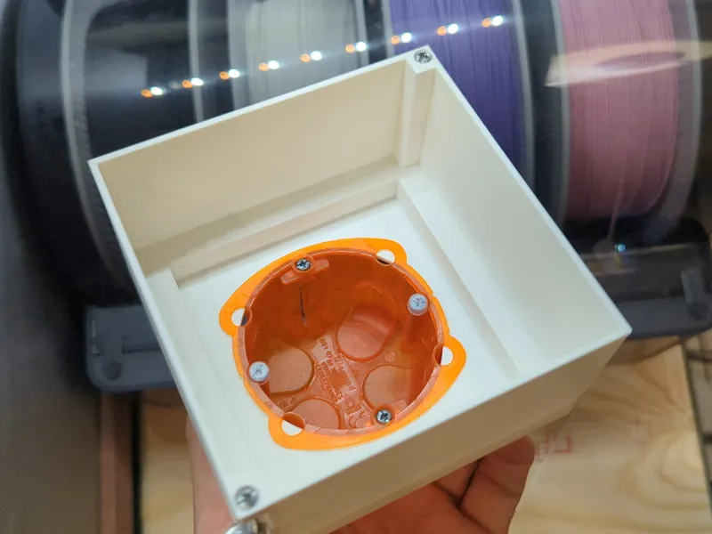 Recessed Outlet Box