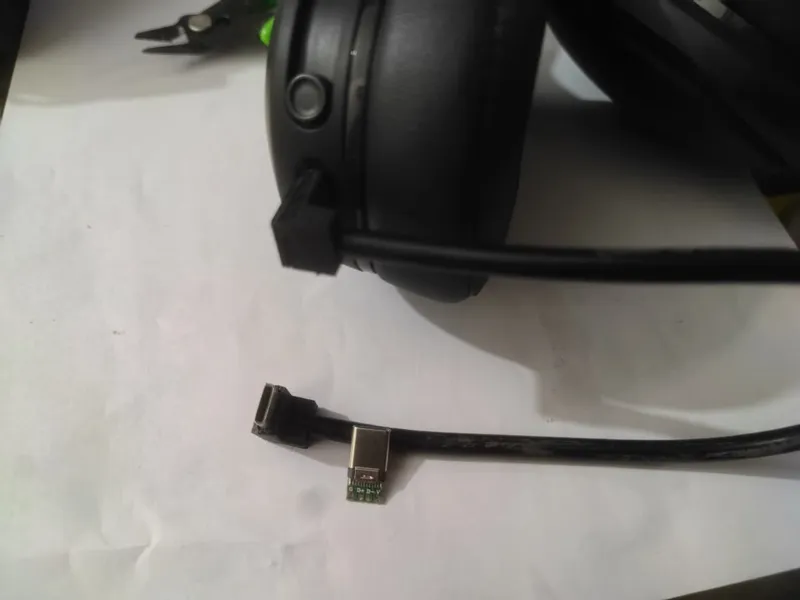 Carcasa 90 Grados para conector USB C para Soldar