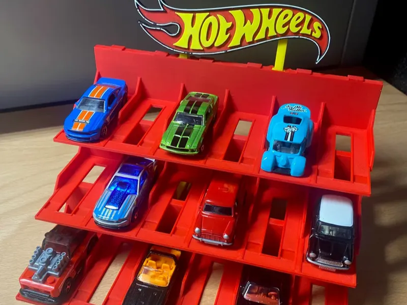 Hotwheels Shelf with Logo in Color