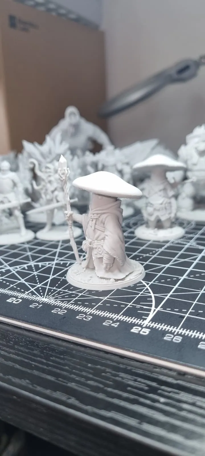 Myconid Wizard D&D Miniature (45mm) - Free 3D Print Model - MakerWorld
