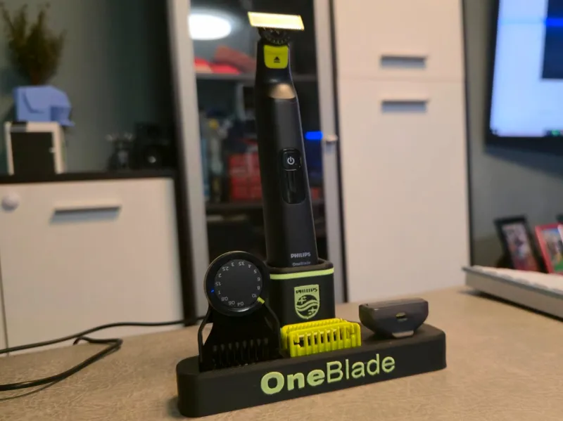 Philips One Blade Pro holder and chardger