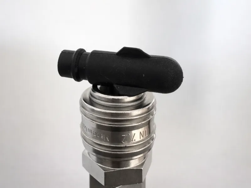Compressed Air Rocket for Quick Couplers