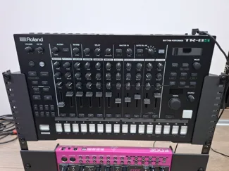 Roland TR-8S 19" Rack Adapter