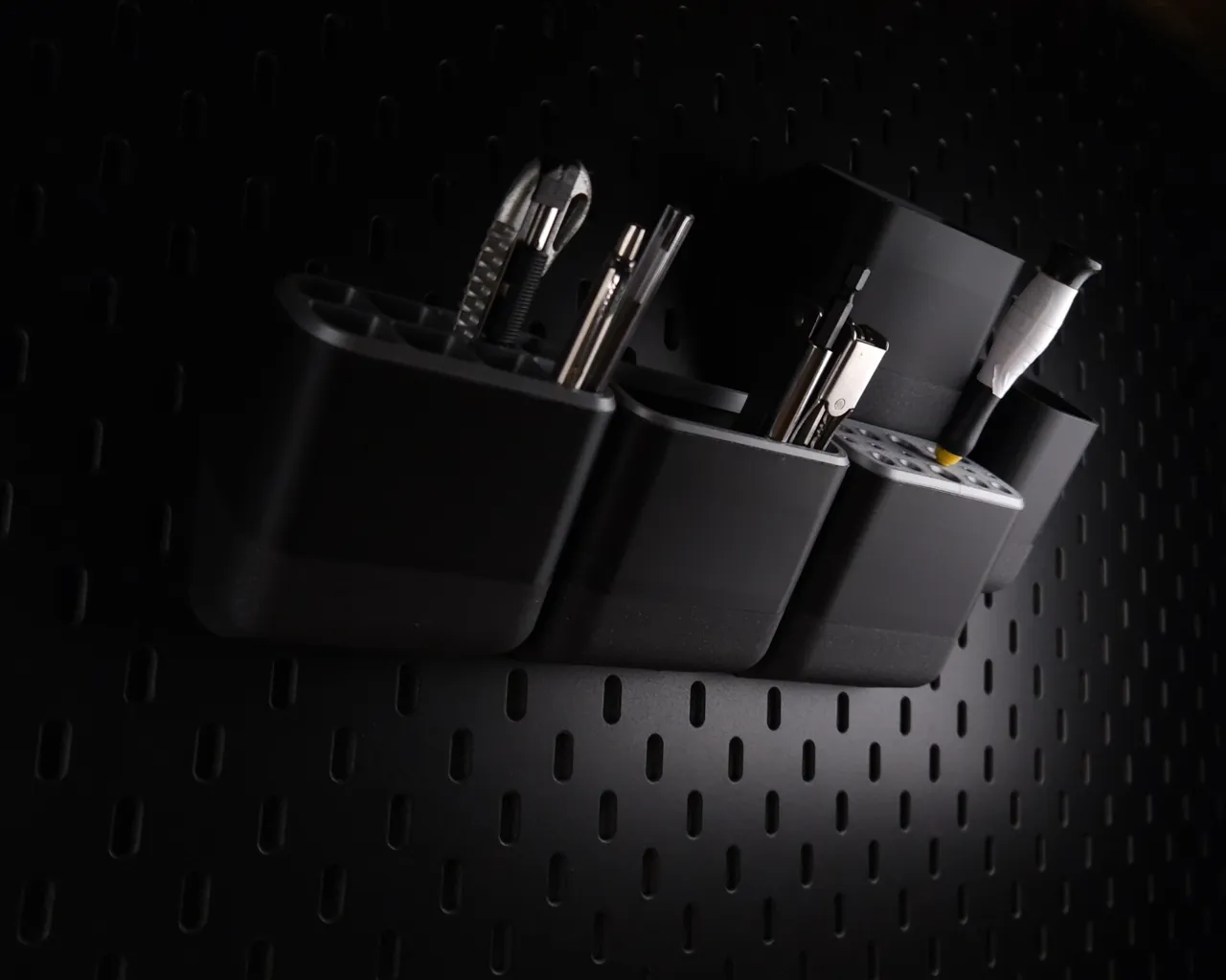 Skadis Pockets / Bins / Tool holder view 2