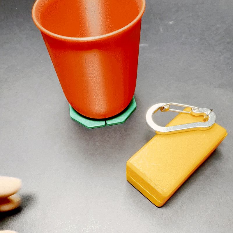 Espresso foldable coasters with case