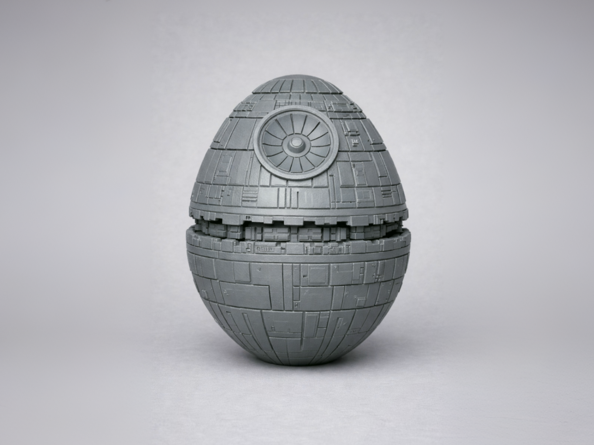 That's No Moon... It's a Death Star Easter Egg!