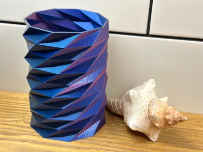 Lowpoly Crystal Tall Vase