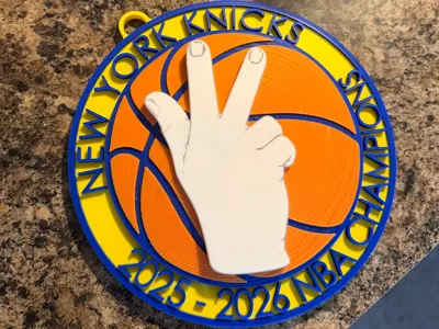 NY Knicks Champion Medallion