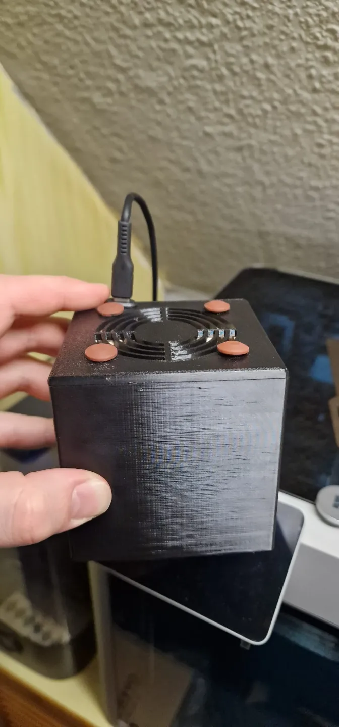 DIY Air Filter with usb-c socket
