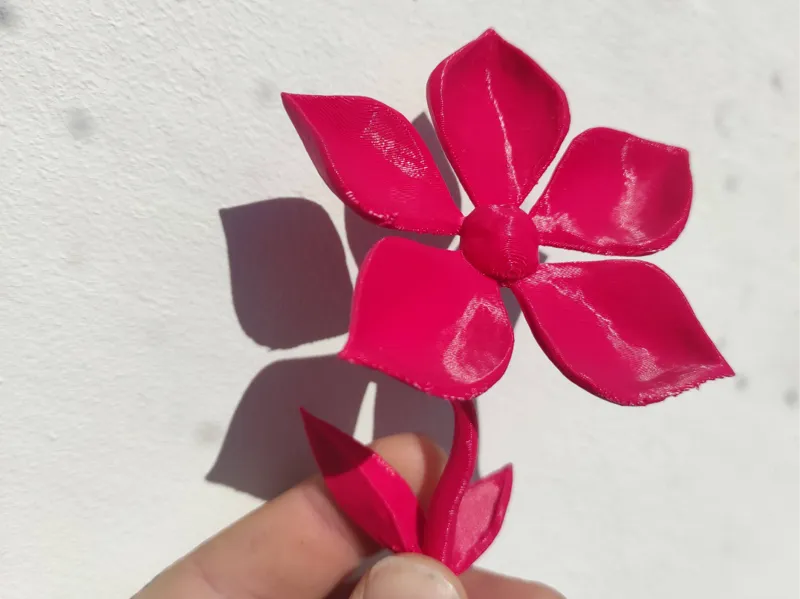 Minimalist 3D Flower – Easy Decorative Print
