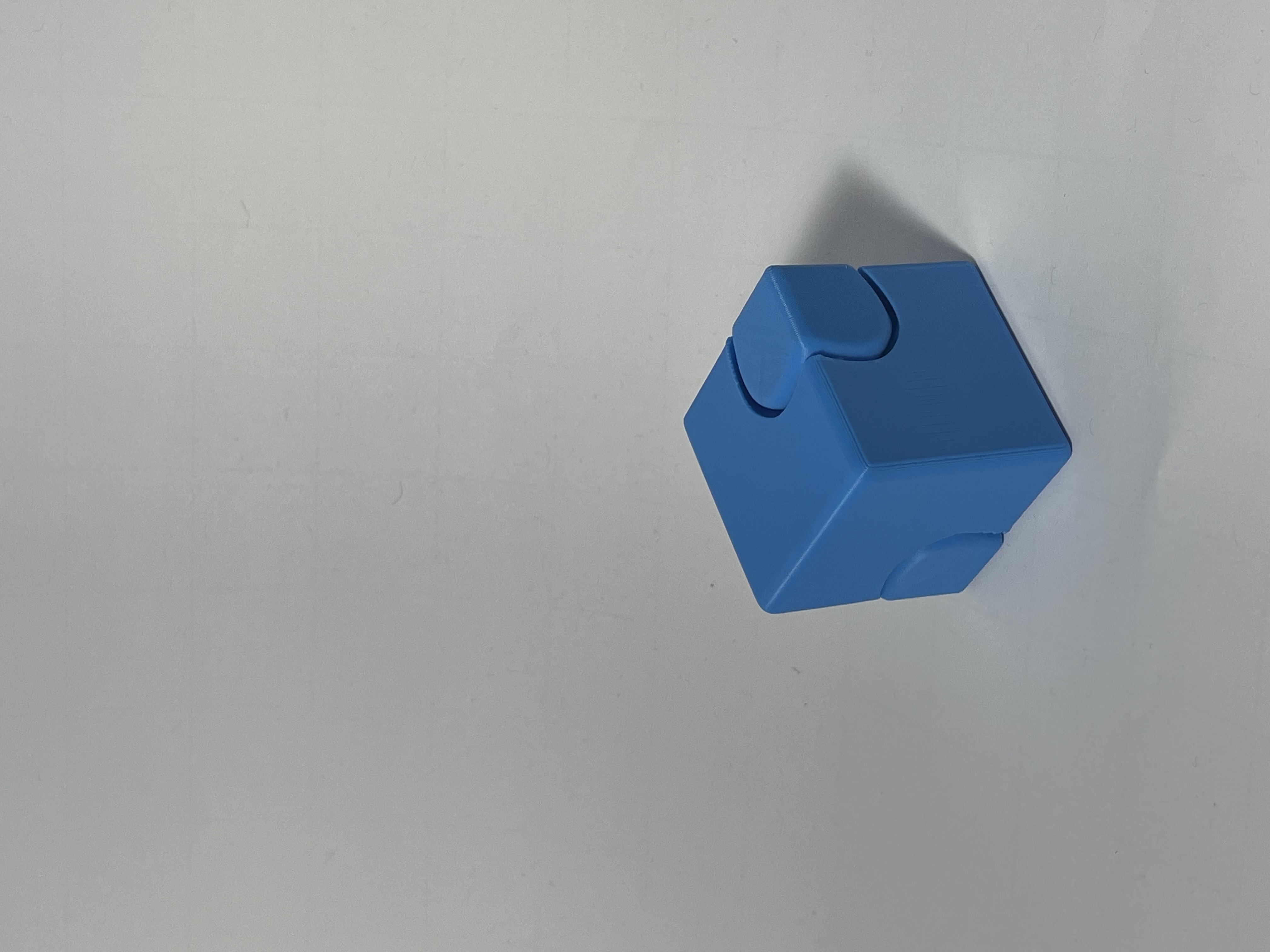 Miniatura 2 do modelo 3D Fidget Spin Cube V2