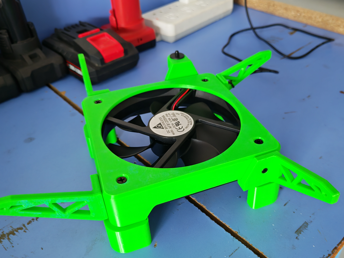 Miniatura 1 do modelo 3D 打印板自动降温方案