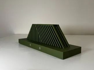 Vert laptop stand
