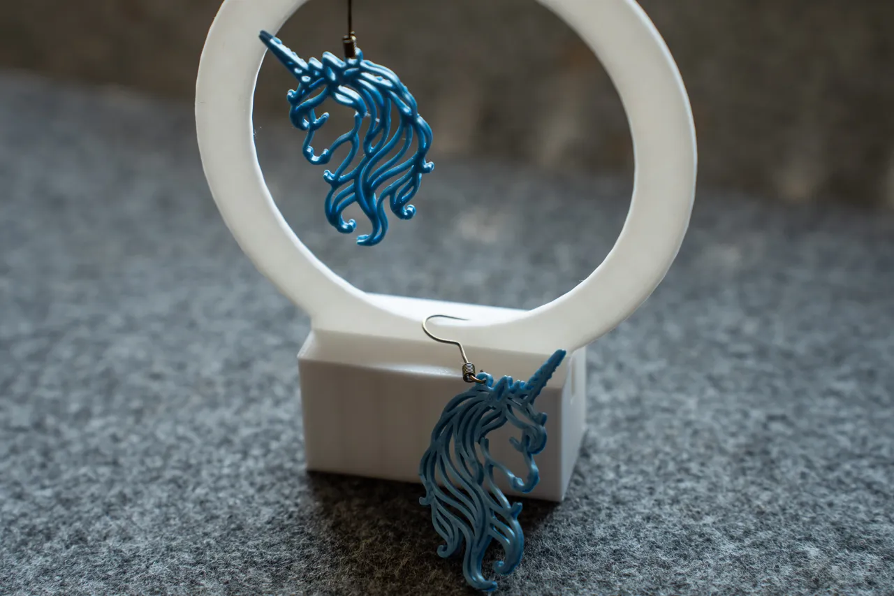 Einhorn Ohrringe – Elegante Fantasy-Ohrringe view 2