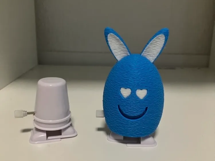 Wind Up Walking Osterei Mr Wackel Eggi