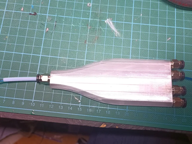 4-in-1 Splitter