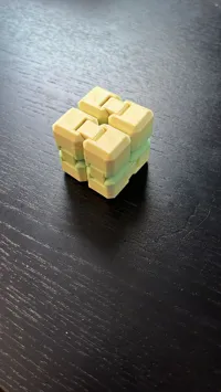 Cube fidget infini — photo 3