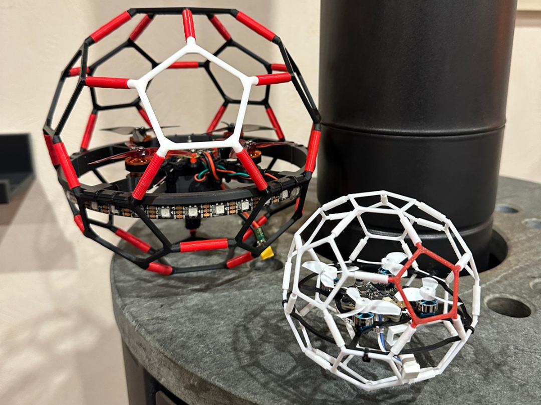 Mini Drone Soccer (10cm) 