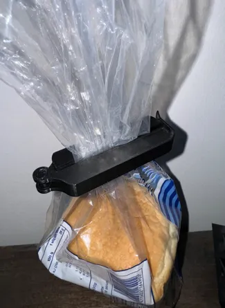 Bag clip [Print In Place]