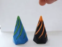 Pyramide fidget passthrough en spirale — photo 1