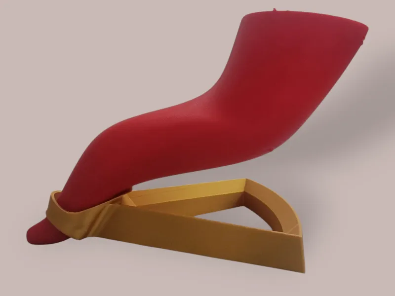 Chilli Horn Shape Standing Vase