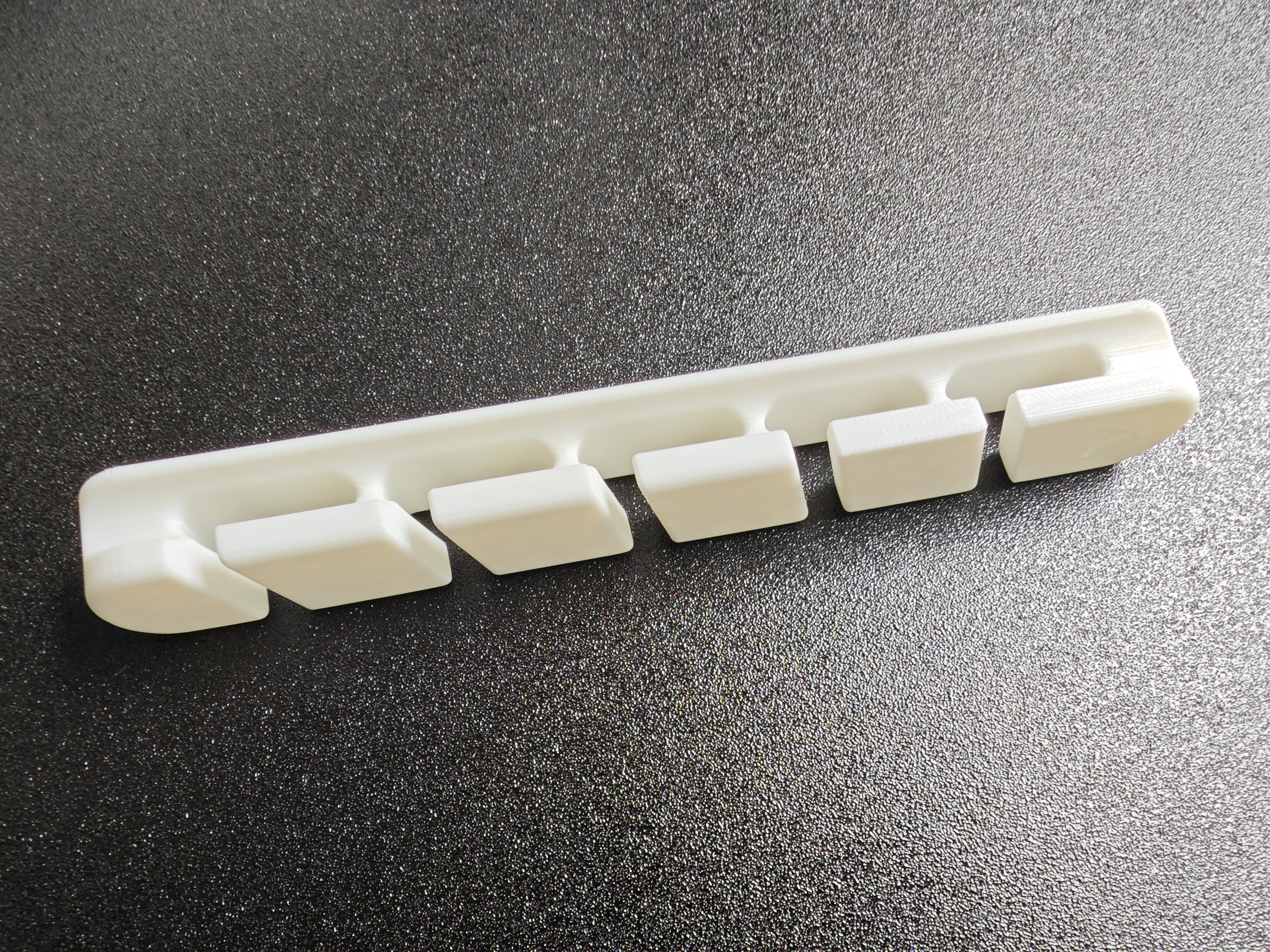 Miniatura 1 do modelo 3D USB数据线整理器/线夹/ 理线器