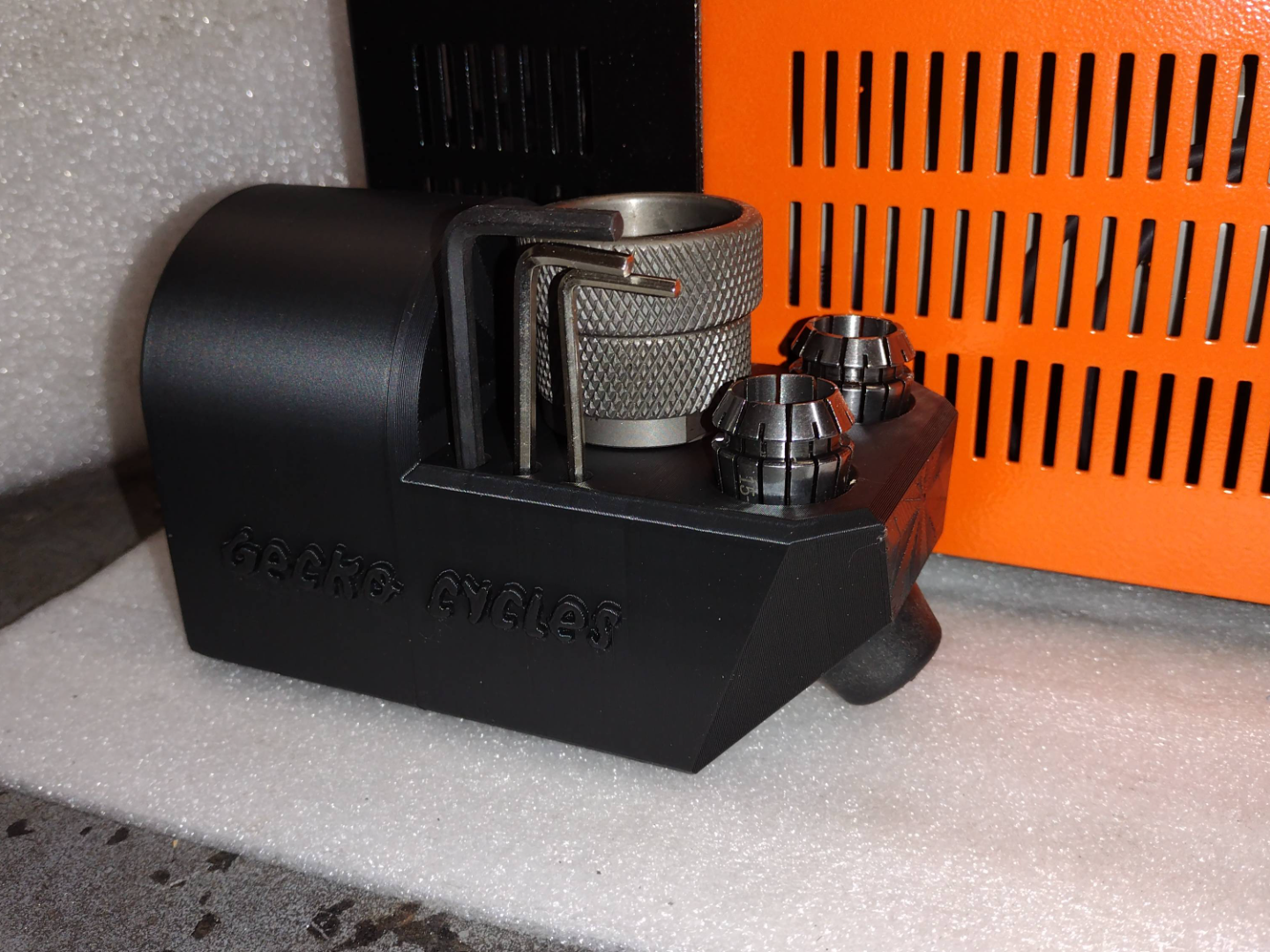 Vac attachment for MR-13 drill sharpener