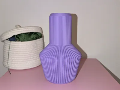 Title: Leak-Proof Fluted Vase (Glass Insert Cover)