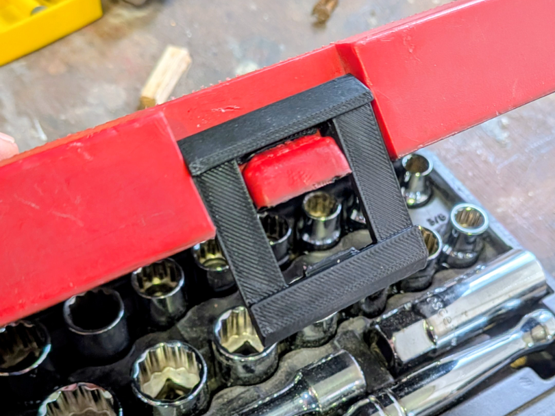 Latch for Crescent box wrench socket