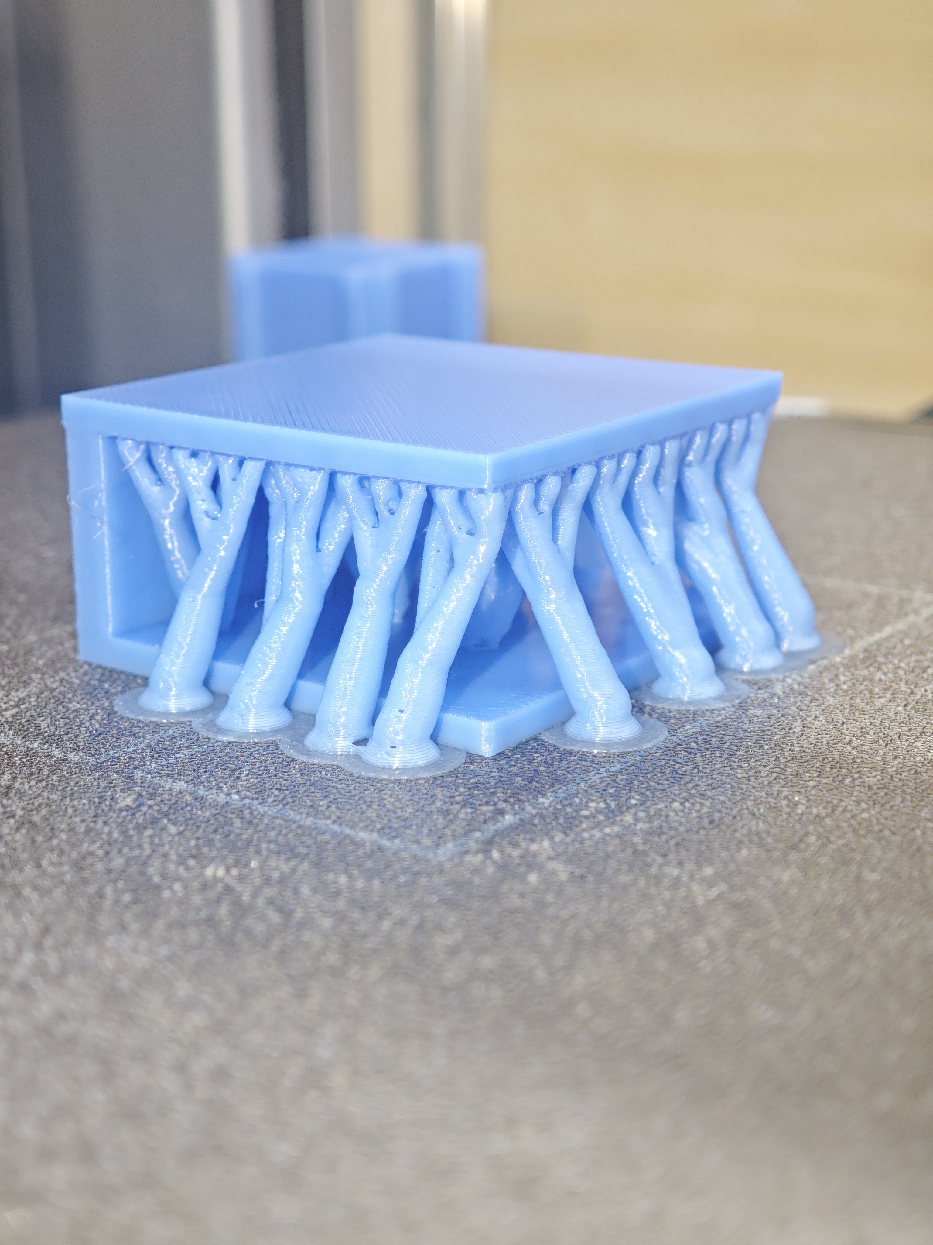 Miniatura 2 do modelo 3D 模型上表面生成支撑测试/双材料支撑测试