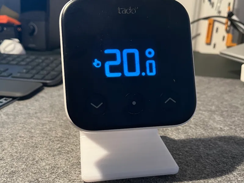 Tado X Wireless Thermostat Tablestand
