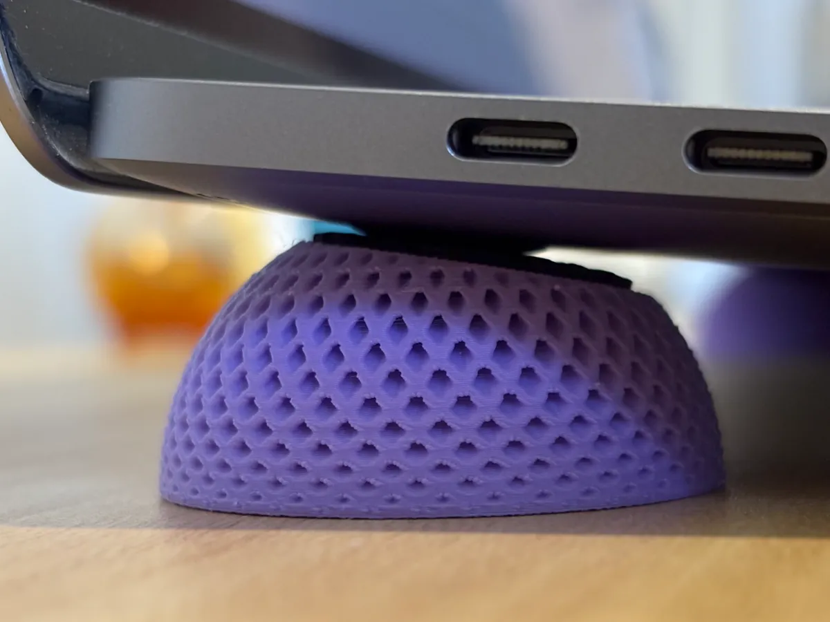 3d Printed Computer Riser Laptop Stand / Riser - Free 3D Print Model - MakerWorld