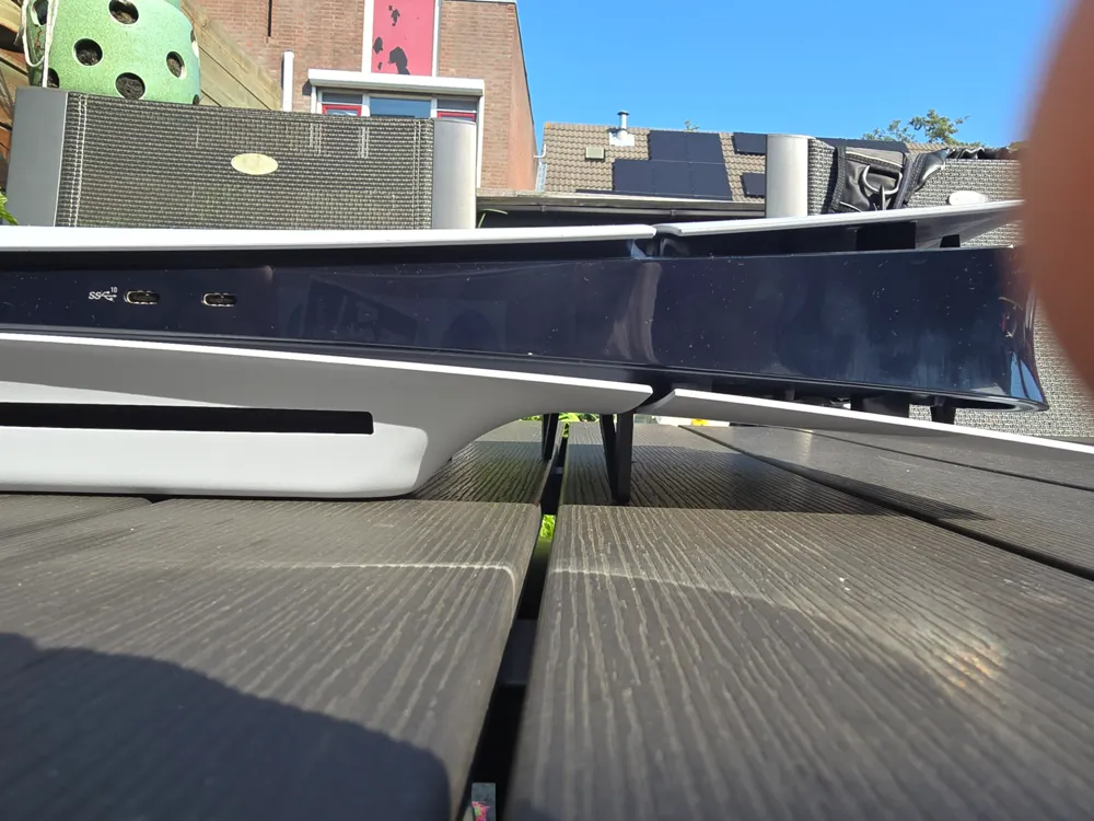 pg5 playstation on feet