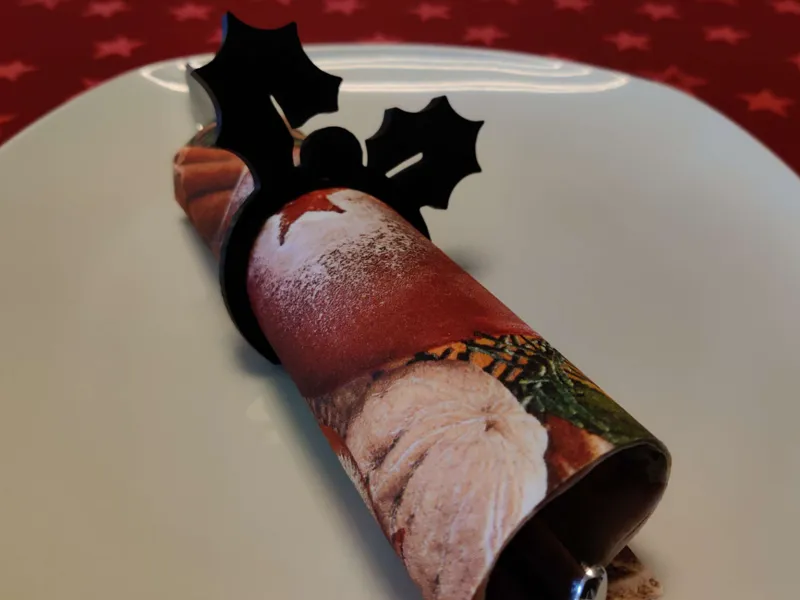 Festive Christmas Napkin Holder – Holly Edition