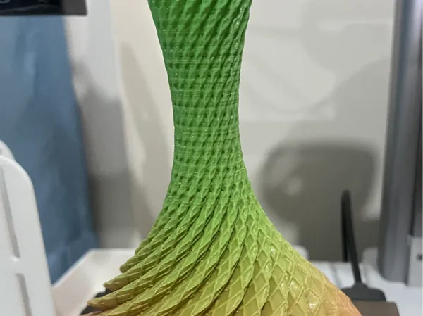 https://makerworld.bblmw.com/makerworld/model/UScee3a29db26241/design/2024-06-15_cf58446c88f31.jpeg