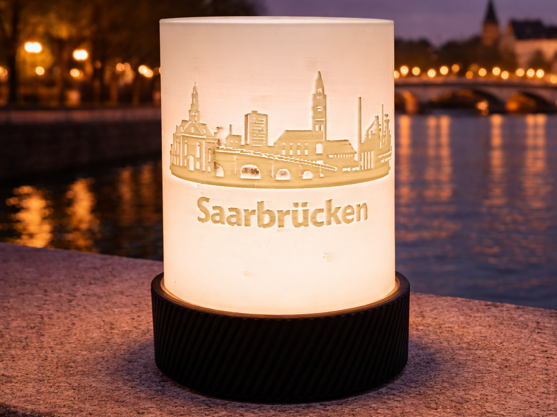 Saarbruecken Skyline Leuchtzylinder mit Flair