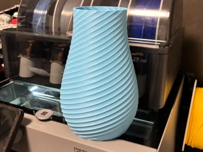 LE60 vase