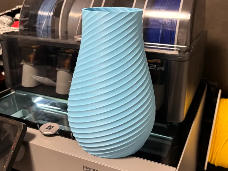 LE60 vase