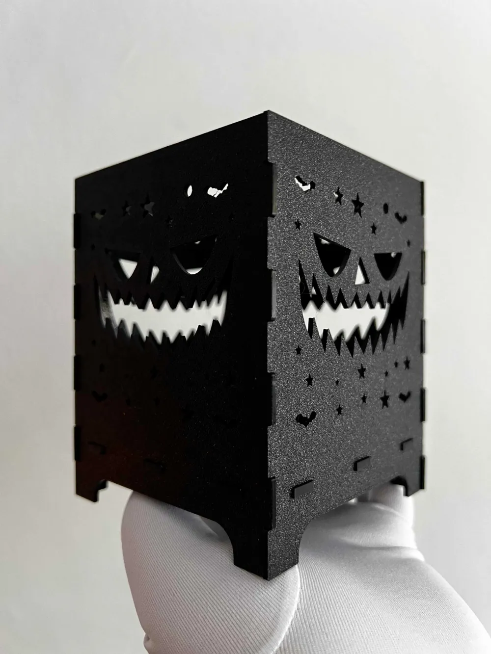 Halloween Decor / Tealight Holder by Covic 3D - MakerWorld