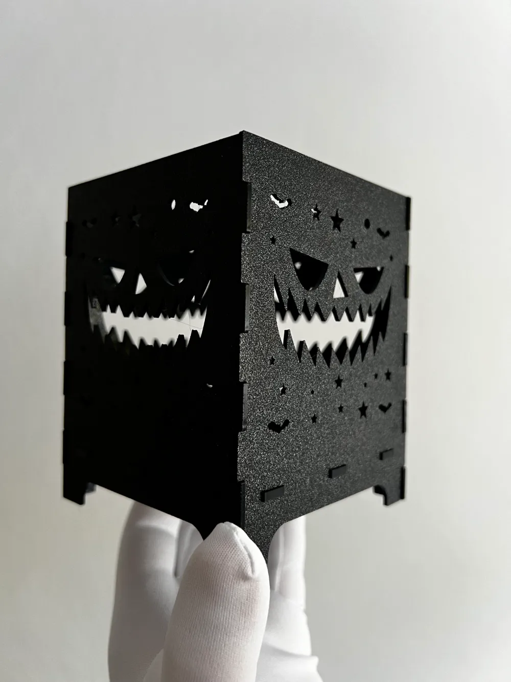 Halloween Decor / Tealight Holder by Covic 3D - MakerWorld